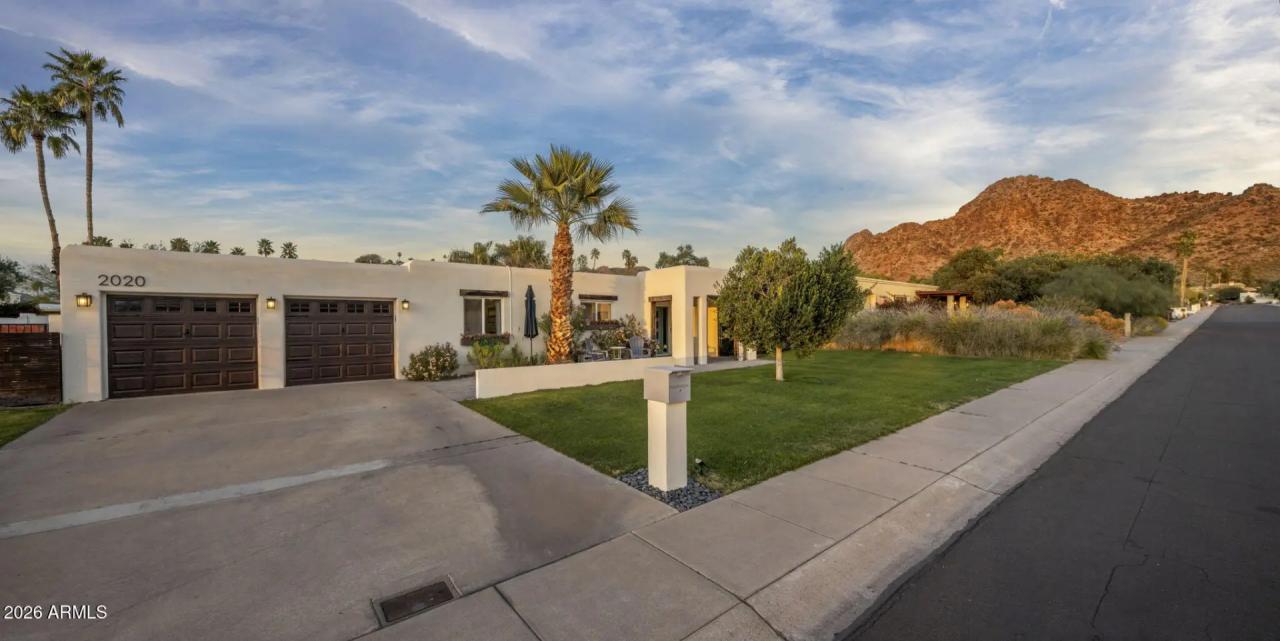 2020 E STATE Avenue Phoenix AZ 85020