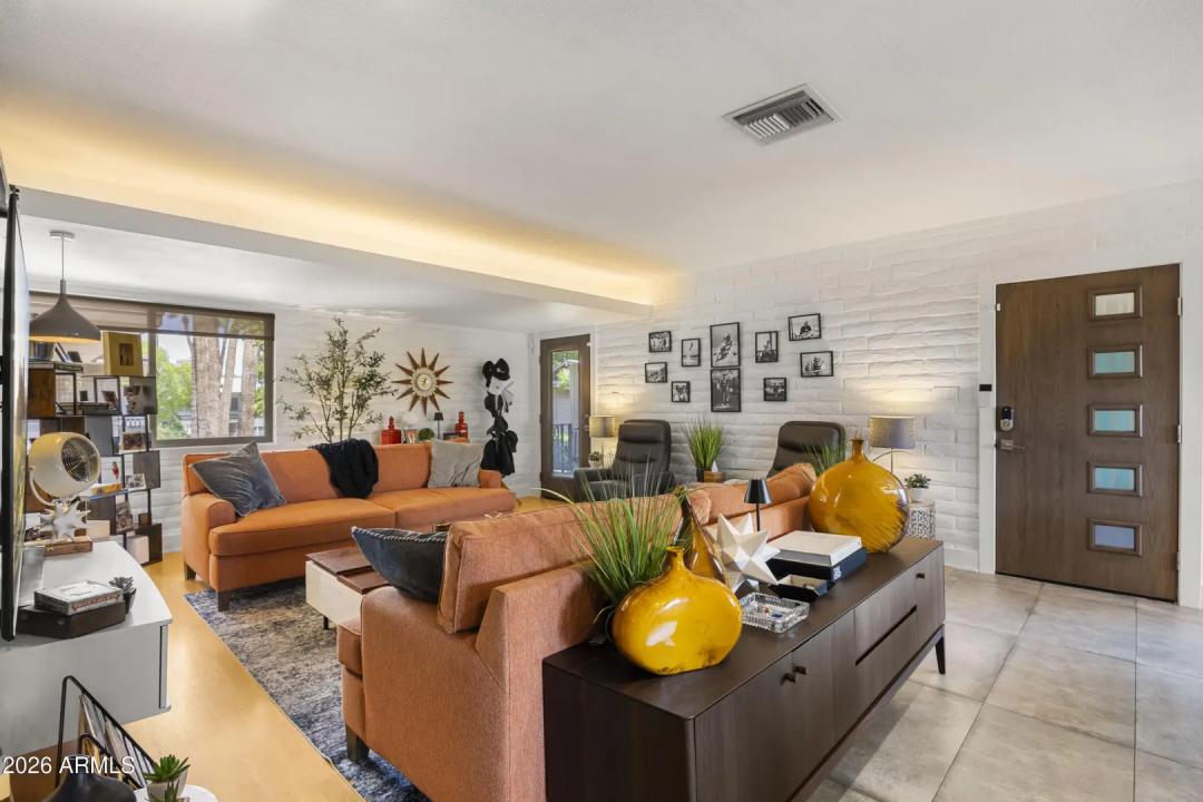 1901 E MISSOURI Avenue 207 Phoenix AZ 85016